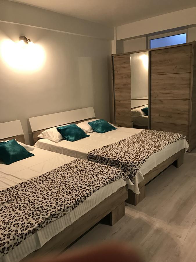 Edu&Alice Apartment เอโฟริเอนอร์ด ภายนอก รูปภาพ